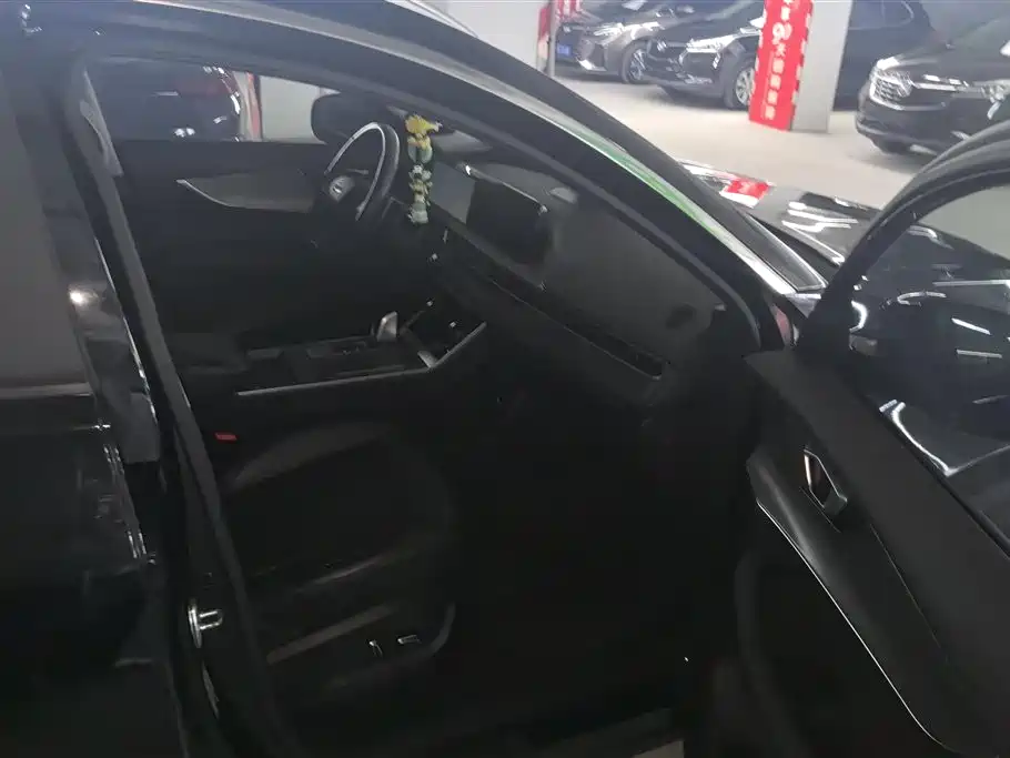 Chery Tiggo 8 2022 — фото 8