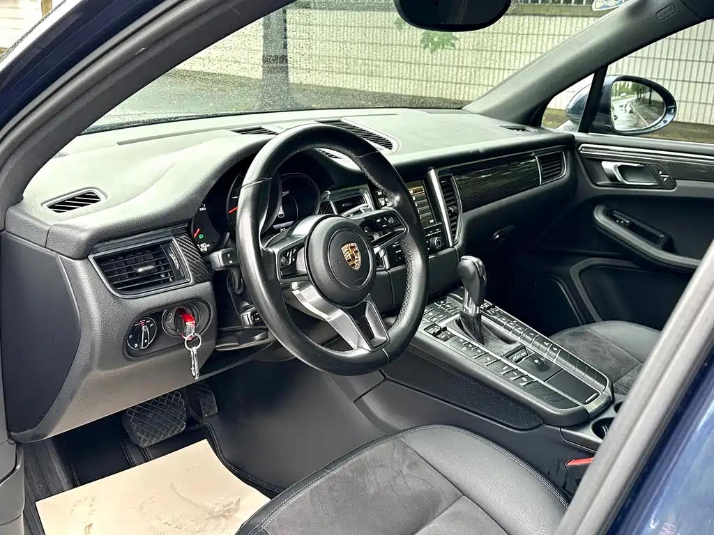 Porsche Macan 2015 — фото 18