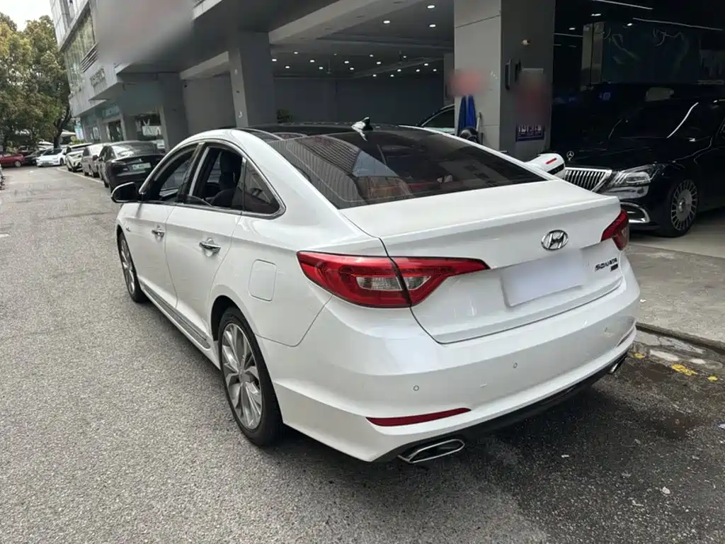 Hyundai Sonata 2015 — фото 10