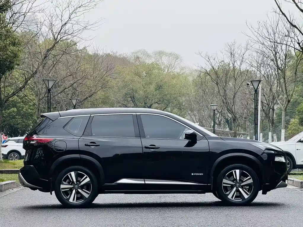 Nissan X-Trail 2023 — фото 4