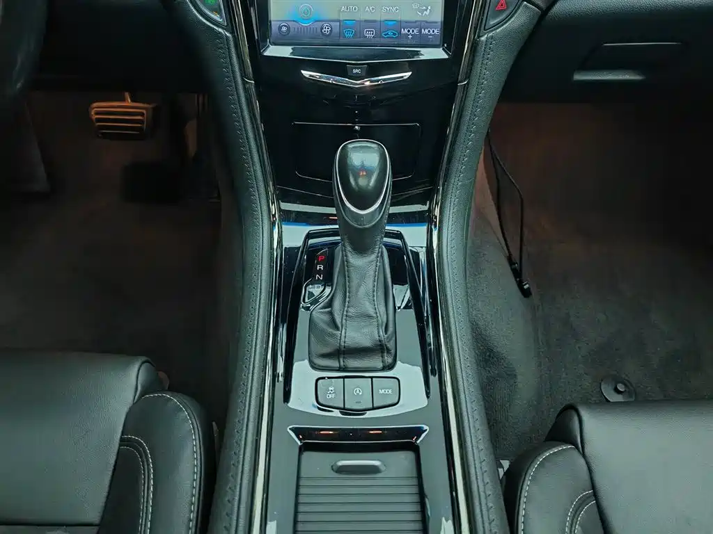 Cadillac ATS-L 2018 — фото 13