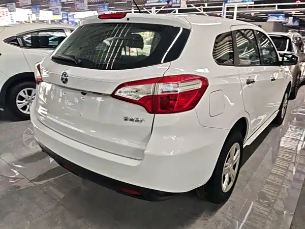 Venucia T70 2016