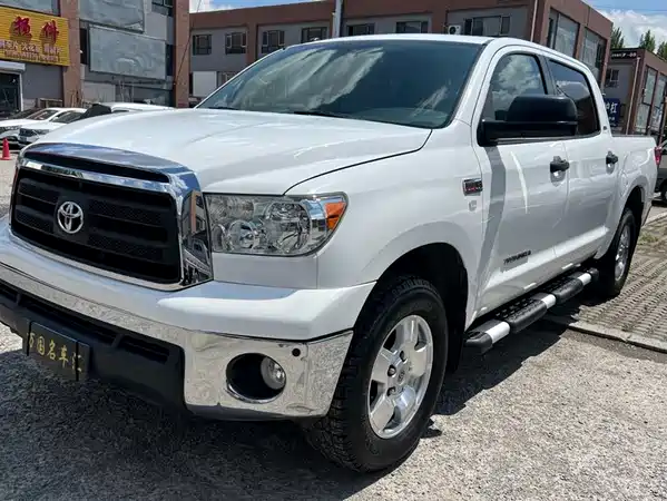 Toyota Tundra 2011