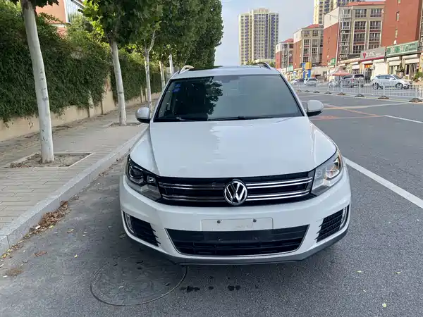 Volkswagen Tiguan 2015