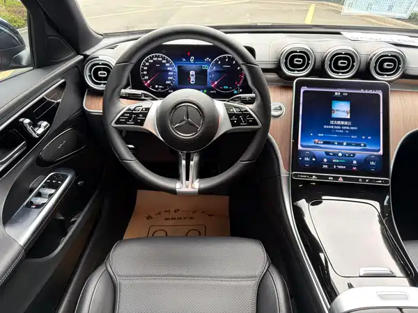 Mercedes-Benz C-Class 2022