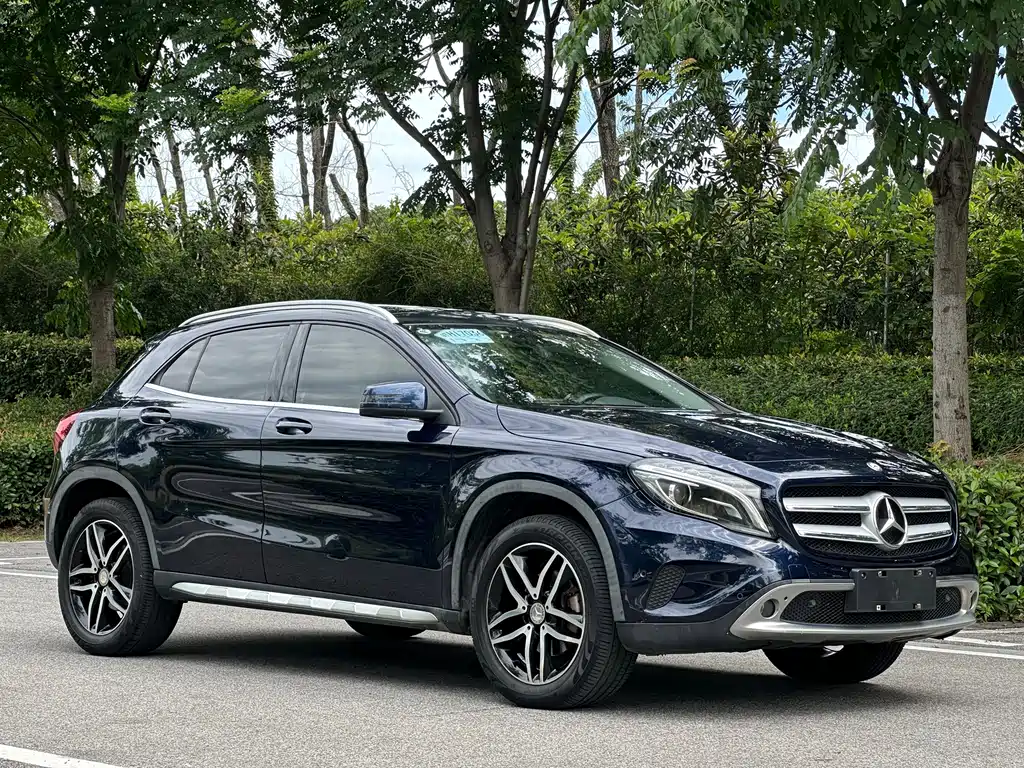 Mercedes-Benz GLA 2016