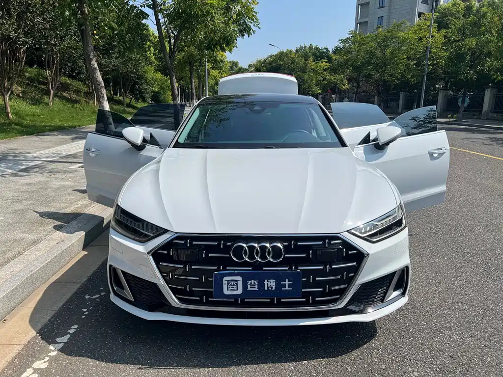 Audi A7L 2023 — фото 15