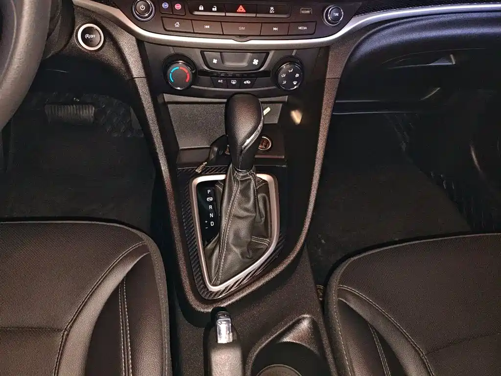 Buick Excelle 2021 — фото 14