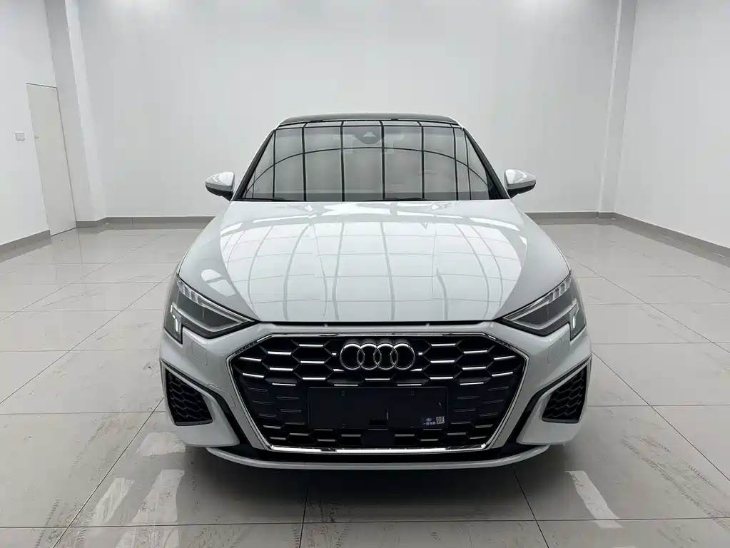 Audi A3 2022 — фото 2