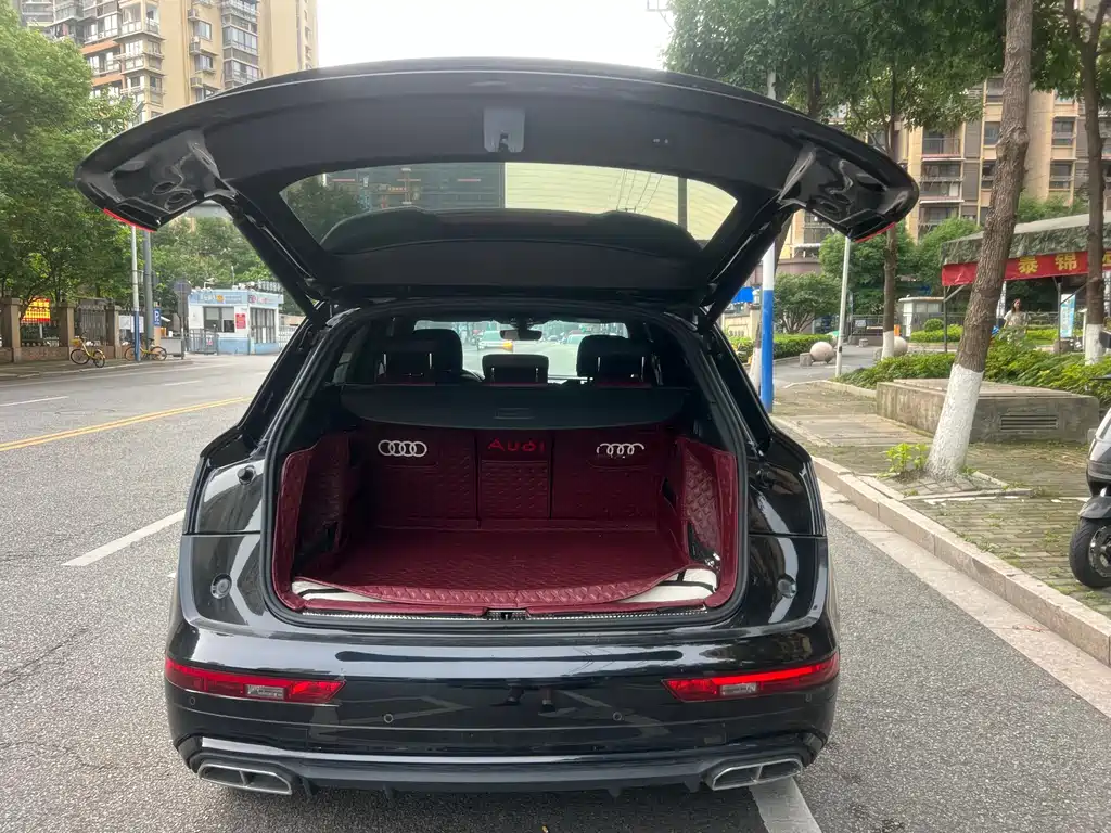 Audi Q5L 2024 — фото 10
