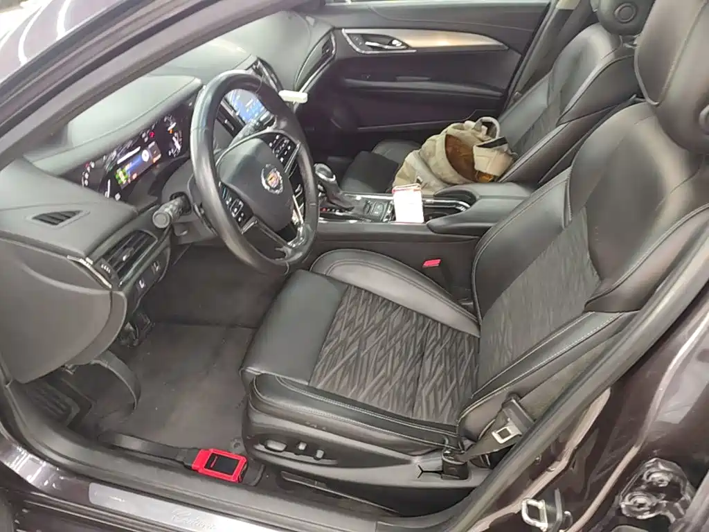 Cadillac ATS-L 2016 — фото 15