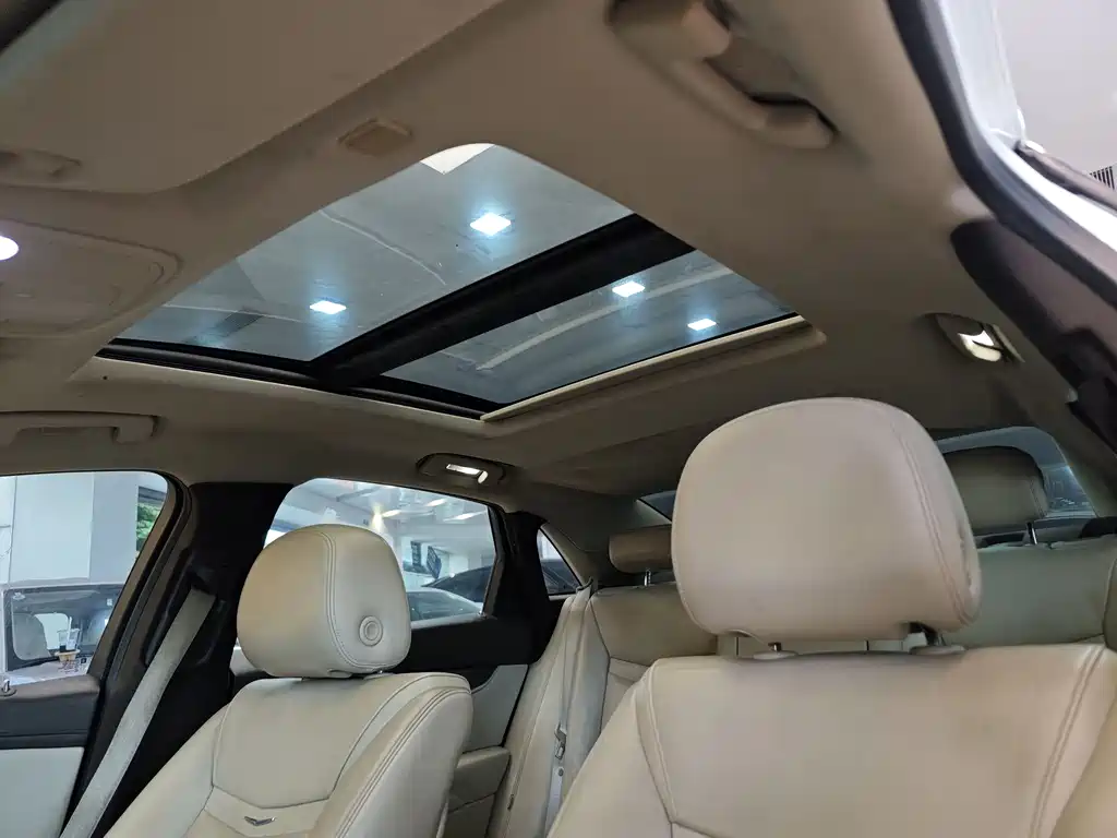 Cadillac XTS 2016 — фото 14