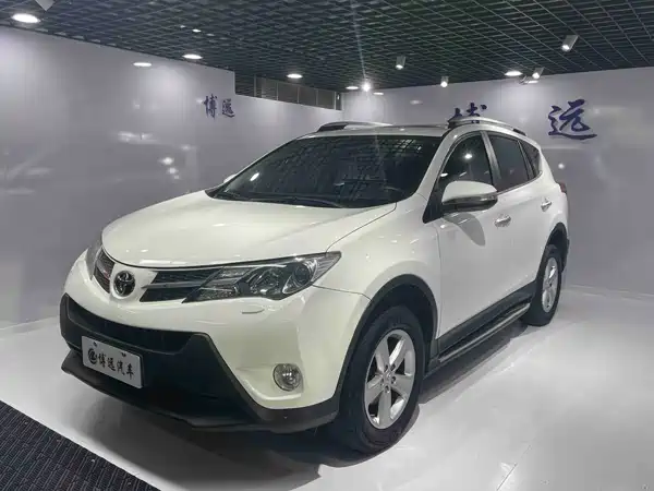Toyota RAV4 2013