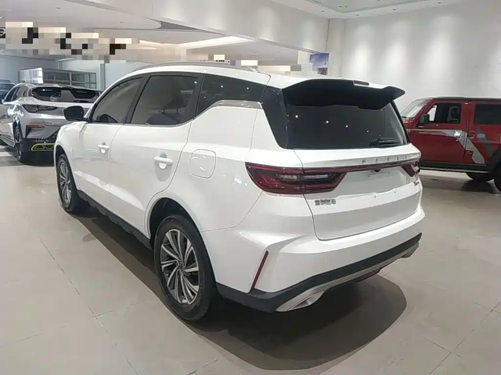 Geely Vision X6 2024
