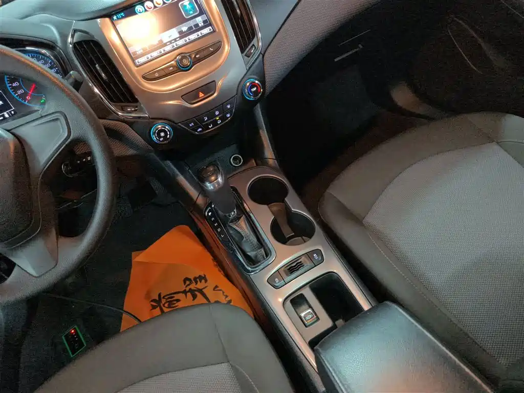 Chevrolet Cruze 2019 — фото 10