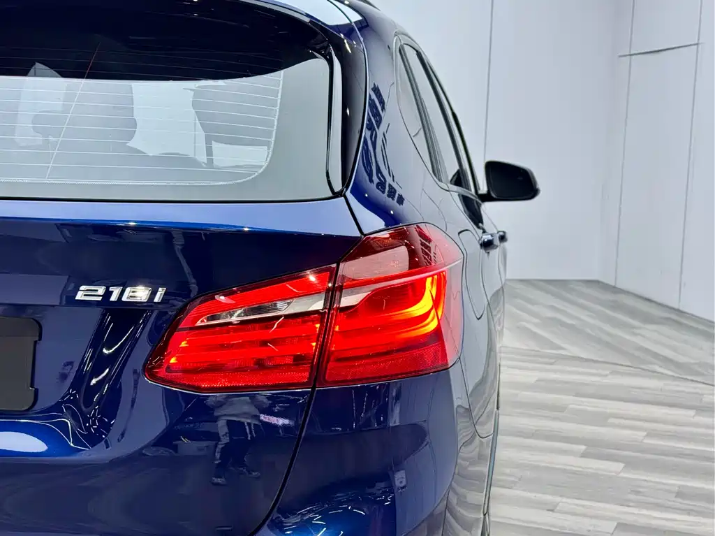 BMW 2 Series Active Tourer 2018 — фото 28