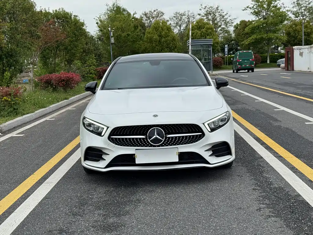Mercedes-Benz A-Class 2020 — фото 2