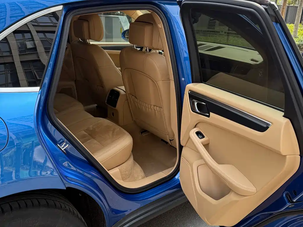 Porsche Macan 2017 — фото 10