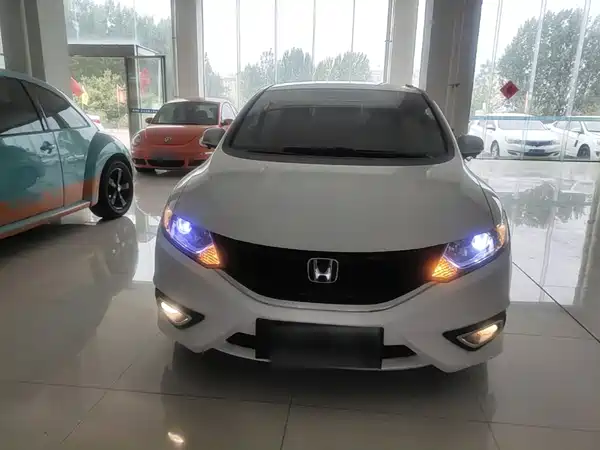 Honda Jade 2016