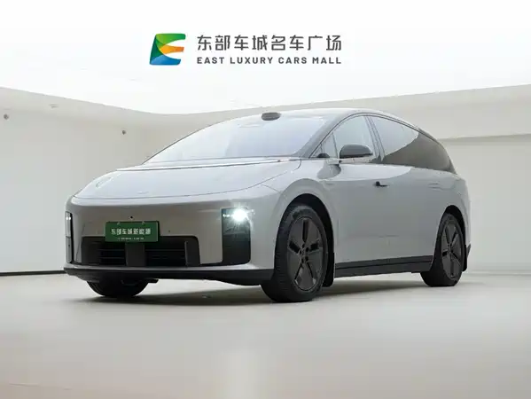 Li Auto i8 2026