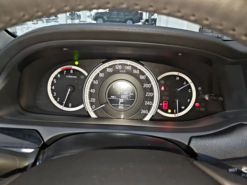 Honda Accord 2017 — фото 12