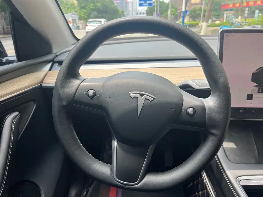 Tesla Model Y 2022 — фото 28