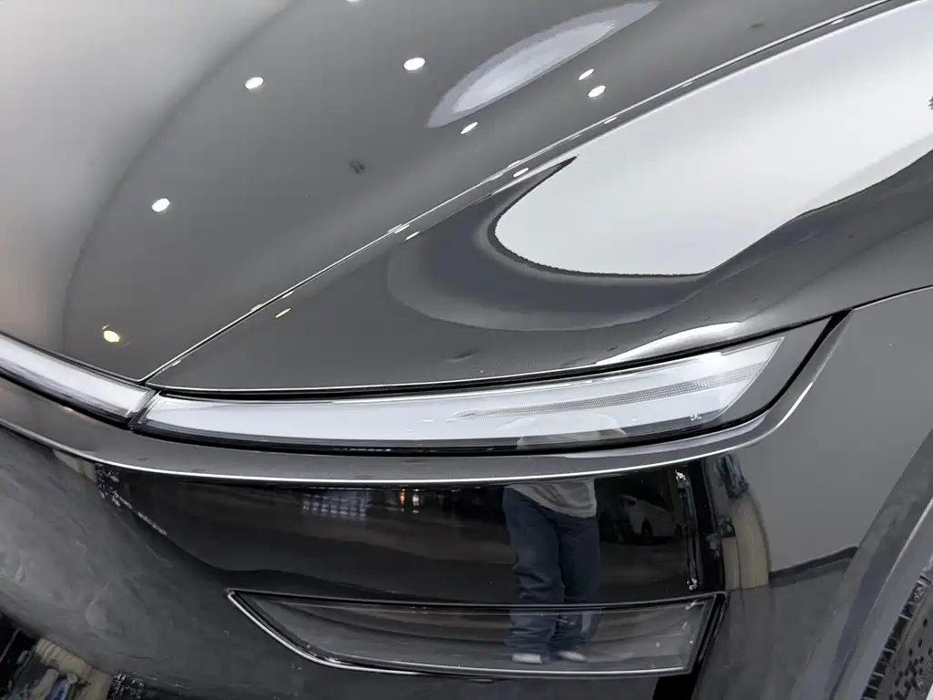 Tesla Model Y 2026 — фото 16