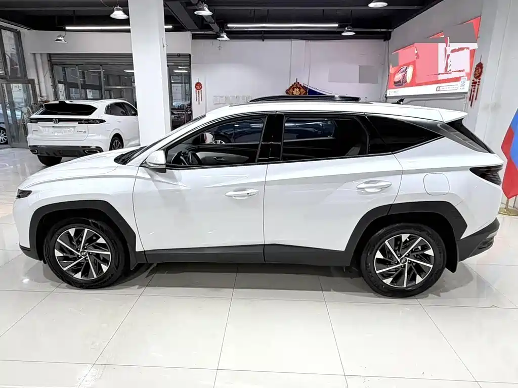 Hyundai Tucson 2021 — фото 3