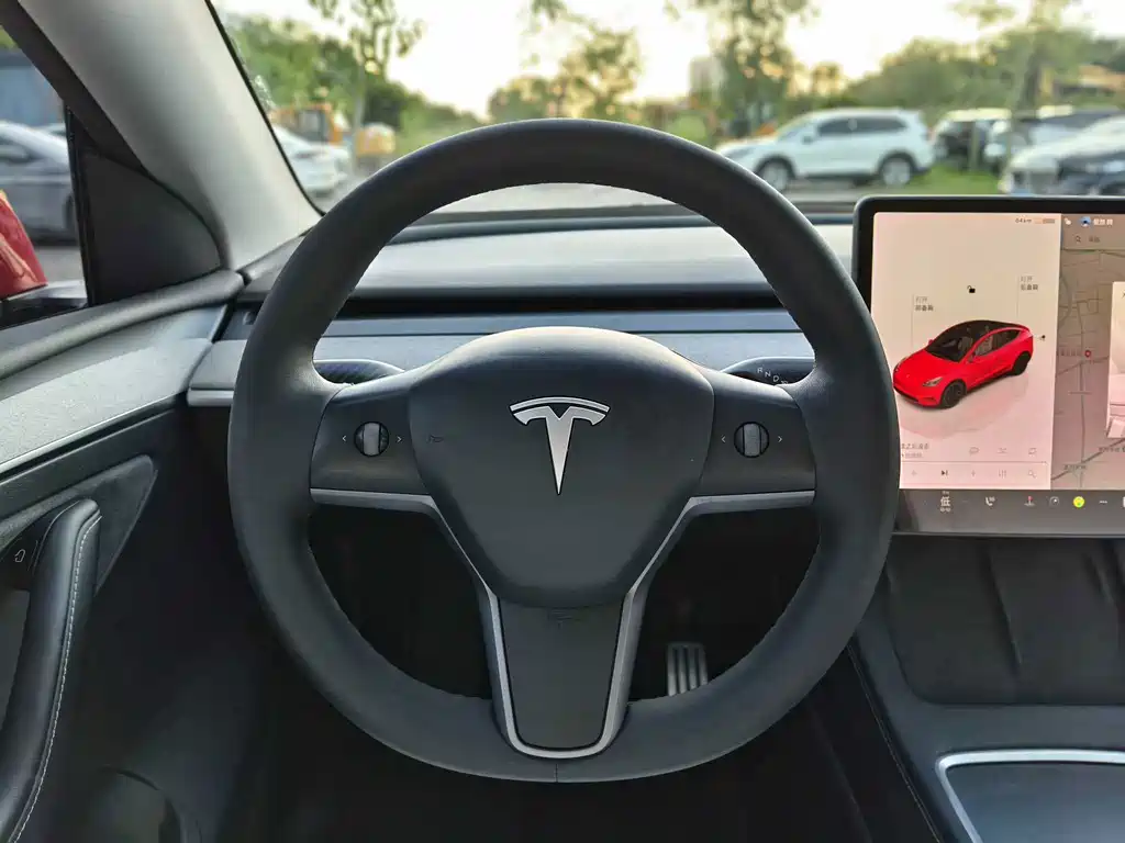 Tesla Model Y 2022 — фото 25