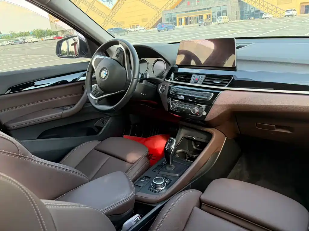 BMW X1 2022 — фото 16