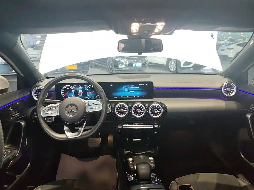 Mercedes-Benz A-Class 2023 — фото 6