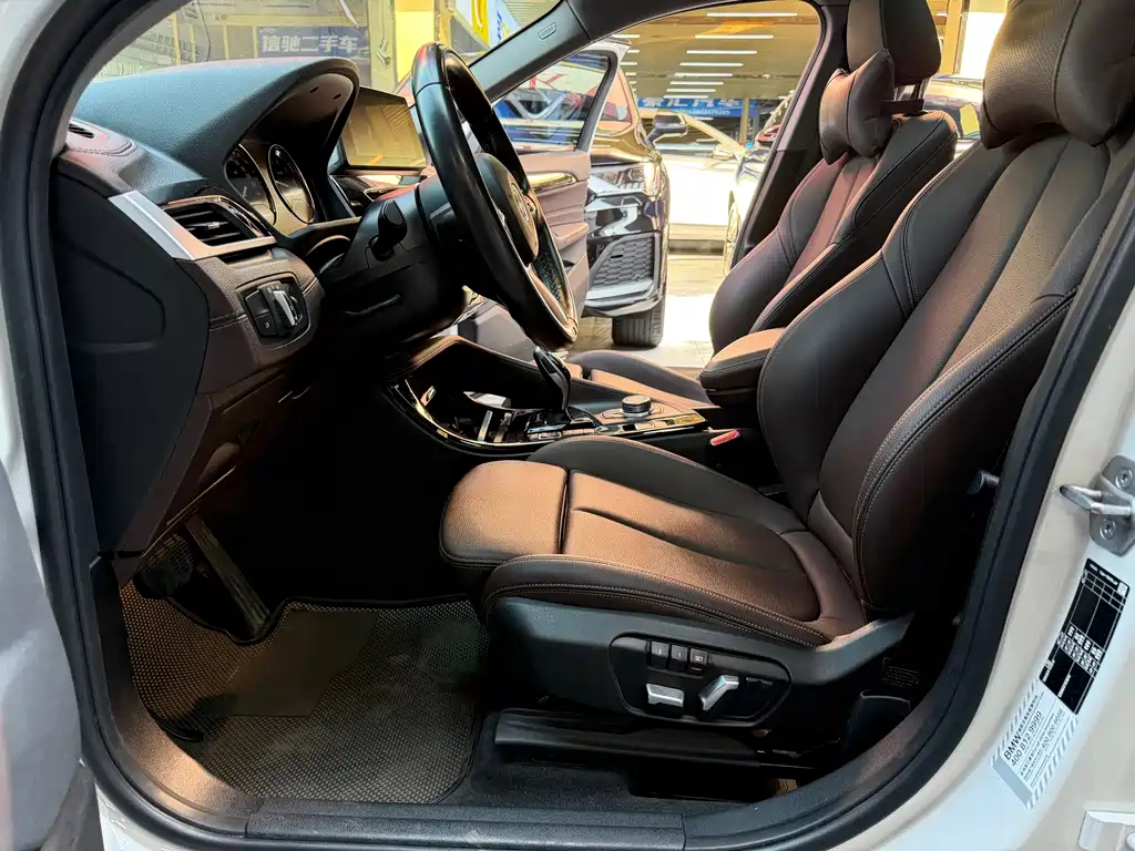 BMW X2 2022 — фото 8