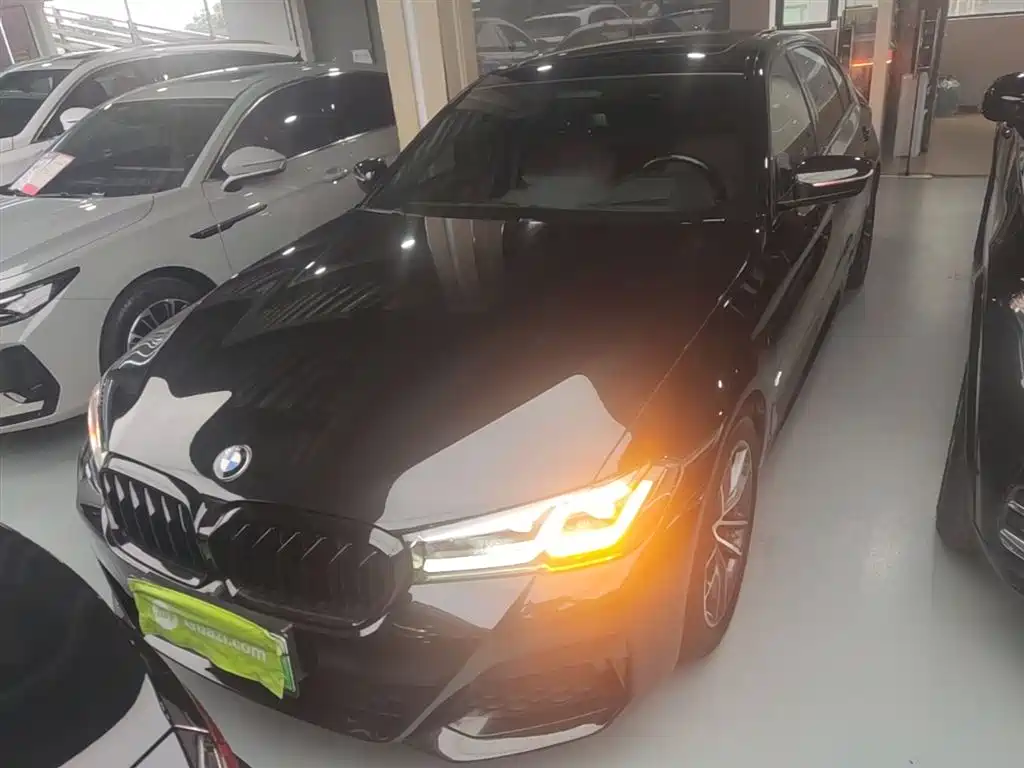 BMW 5 Series New Energy 2021 — фото 3