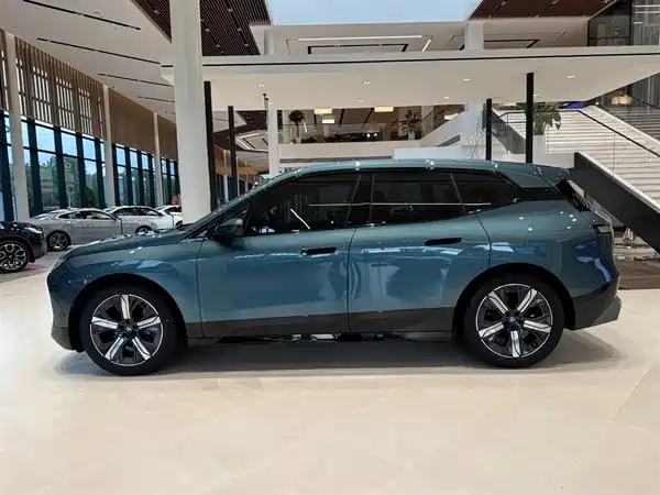 BMW iX 2024