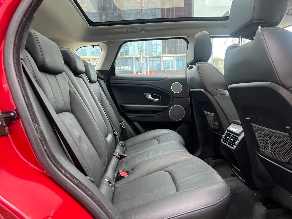 Land Rover Evoque 2017 — фото 12