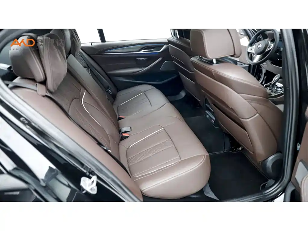BMW 5 Series New Energy 2021 — фото 8