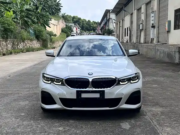 BMW 3 Series 2021