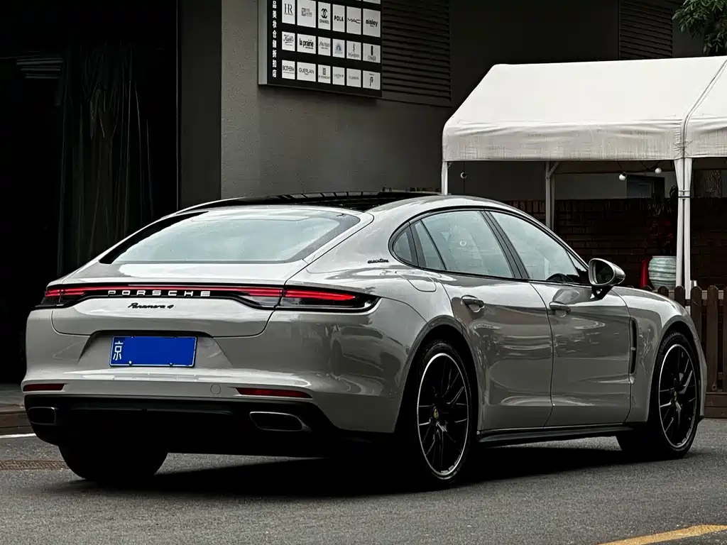 Porsche Panamera 2022 — фото 13