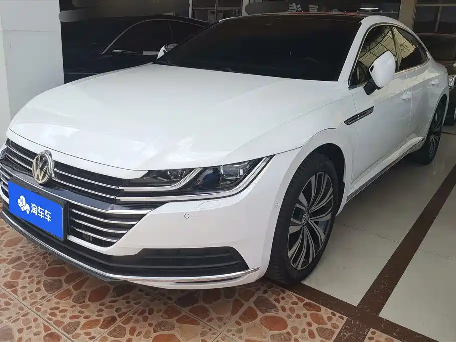 Volkswagen CC 2018 — фото 1