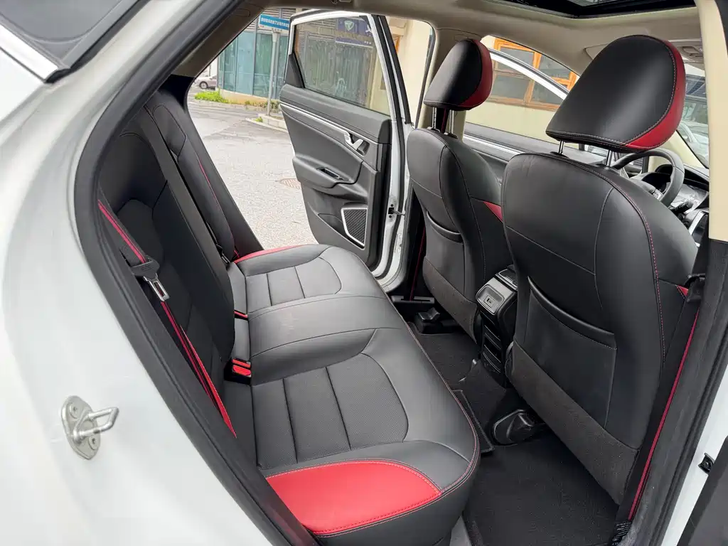 Geely Emgrand GS 2021 — фото 11