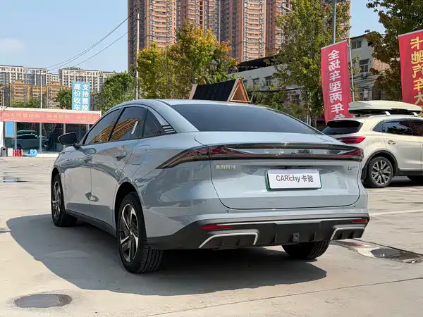 Geely Galaxy L6 2026