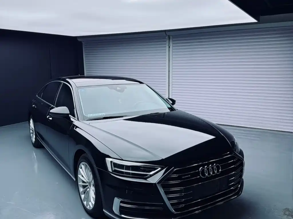 Audi A8 2022 — фото 5