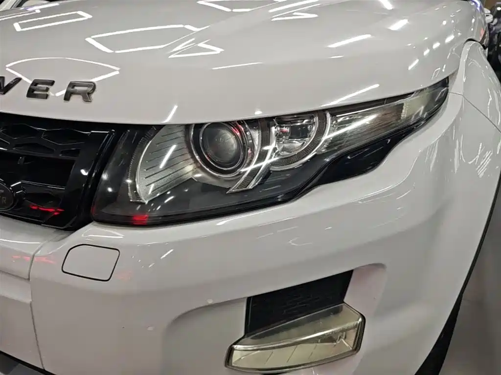 Land Rover Evoque 2019 — фото 24