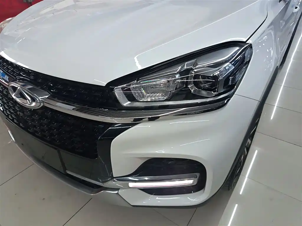 Chery Tiggo 8 2018 — фото 24
