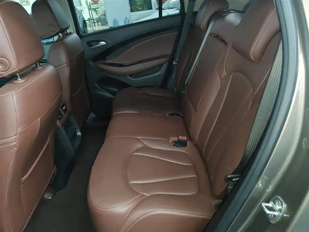 Buick Envision Plus 2019 — фото 17