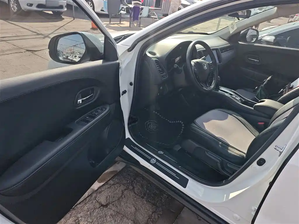 Honda Vezel 2018 — фото 12