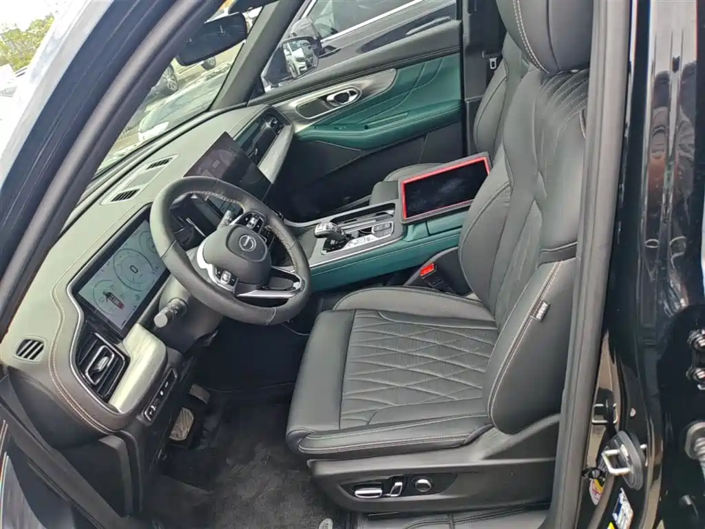 GAC Motor Trumpchi GS8 2024 — фото 15