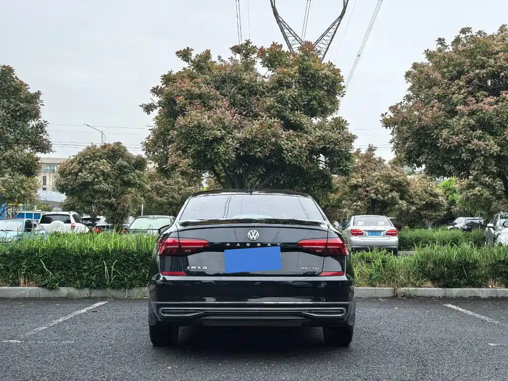 Volkswagen Passat 2019 — фото 9