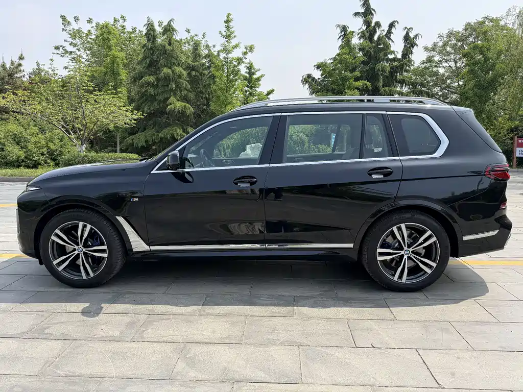 BMW X7 2026 — фото 7