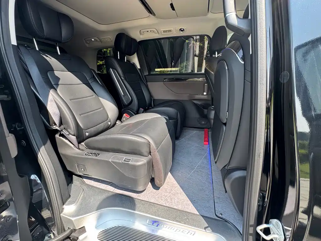 GAC Trumpchi E8 PHEV 2024 — фото 14